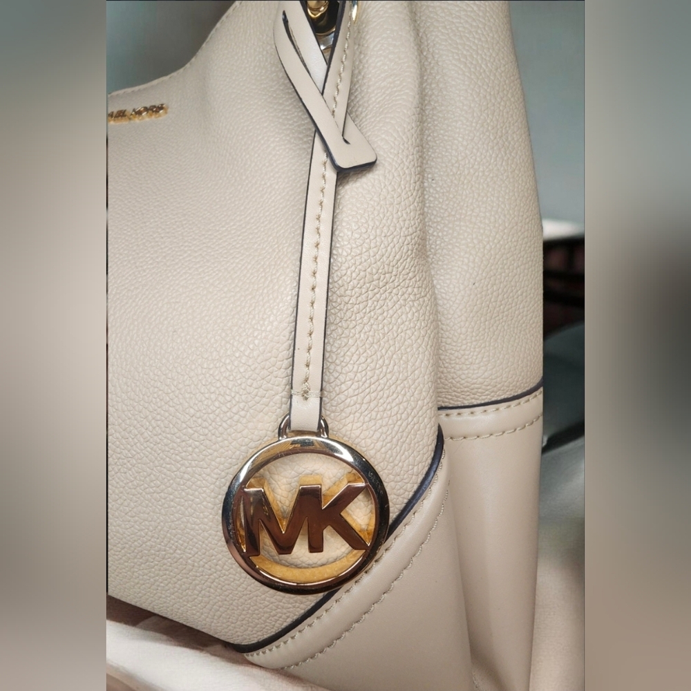 Michael Kors Nicole Large Pebbled Leather Tote Bag In Bisque - Picture 13 of 15